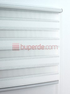 Beyaz - Gümüş Simli Mikro Pilise Zebra Perde